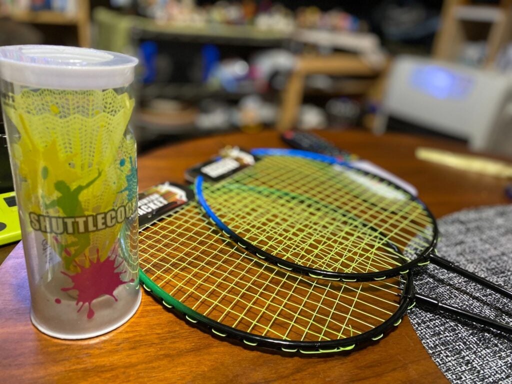 セリア バドミントンで揃えるお手軽グッズと遊び方指南