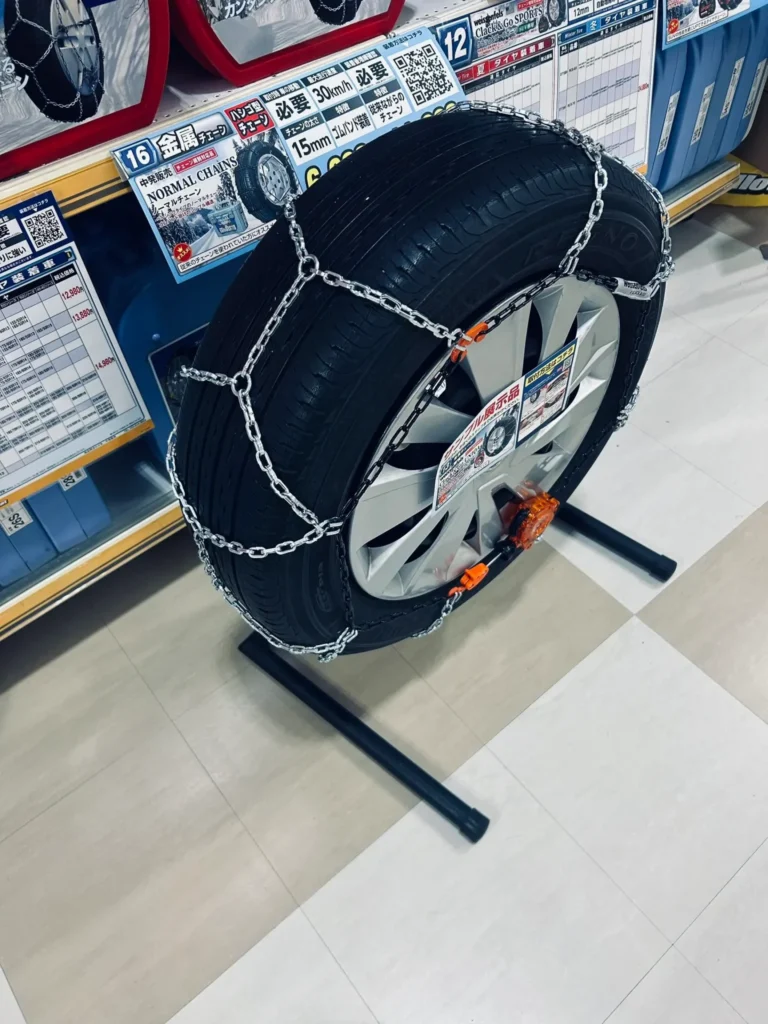 タイヤチェーンは前輪と後輪のどちらに装着すれば良いですか?